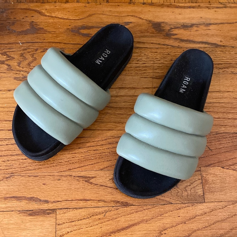 ROAM Puffy Slides